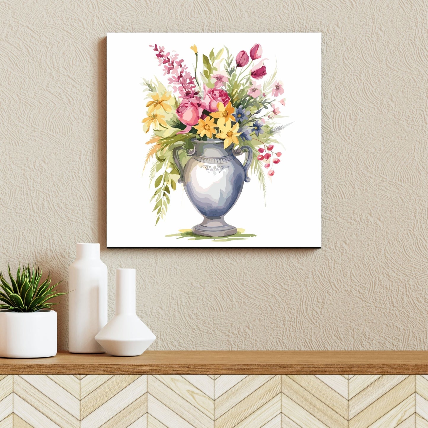 Vår "Blomster i vase" plakat og lerret er kunstnerisk utformet med grafiske illustrasjoner i akvarell, som skildrer en fargerik blomsterbukett i vase. Illustrasjonen viser motivet på lerret.