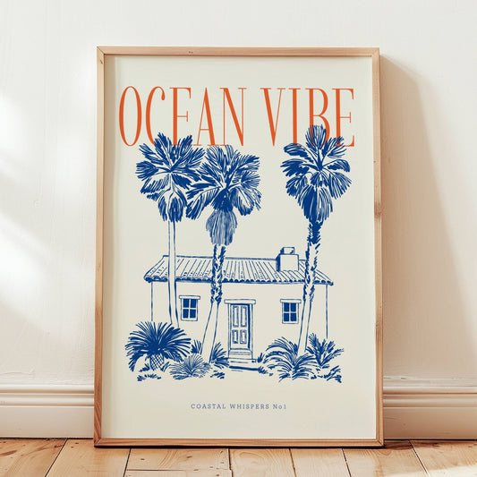 Coastal Whispers No1 - plakat. Et tropisk strandhus omgitt av palmer og vintage typografi med teksten Ocean Vibe. Illustrasjon viser plakat i eik ramme.