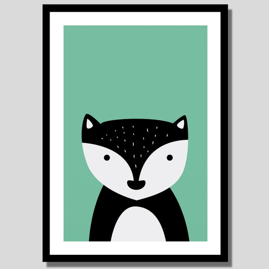 Cartoon Animal. Grafisk plakat for barnerommet. Sort rev på mintgrønn bakgrunn. llustrasjon av plakat med hvit kant rundt i sort ramme.