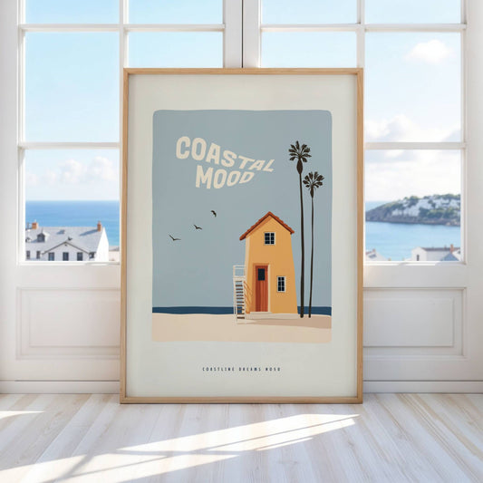 Coastline Dreams No50 – Plakat
Et høyt, gult hus ved stranden flankert av palmer og teksten Coastal Mood. Et varmt og nostalgisk motiv fra et sommerparadis. Illustrasjon viser plakat i eik ramme.