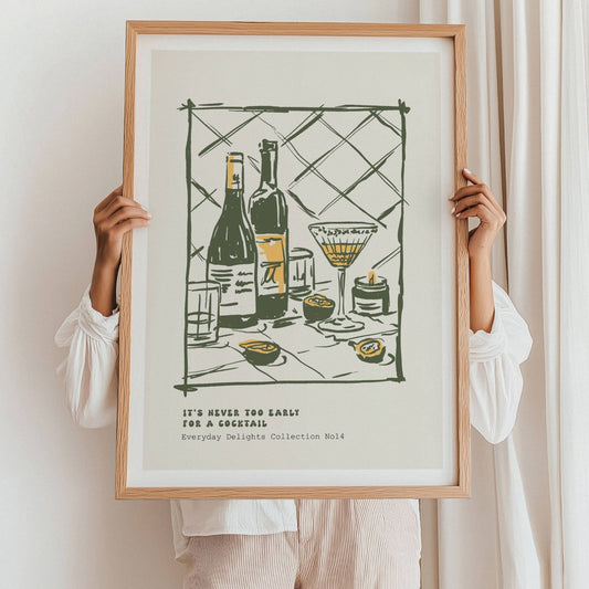 Detaljert serveringsscene med teksten It's never too early for a mojito – humor og estetikk i ett. Illustrasjon viser plakat i eik ramme.