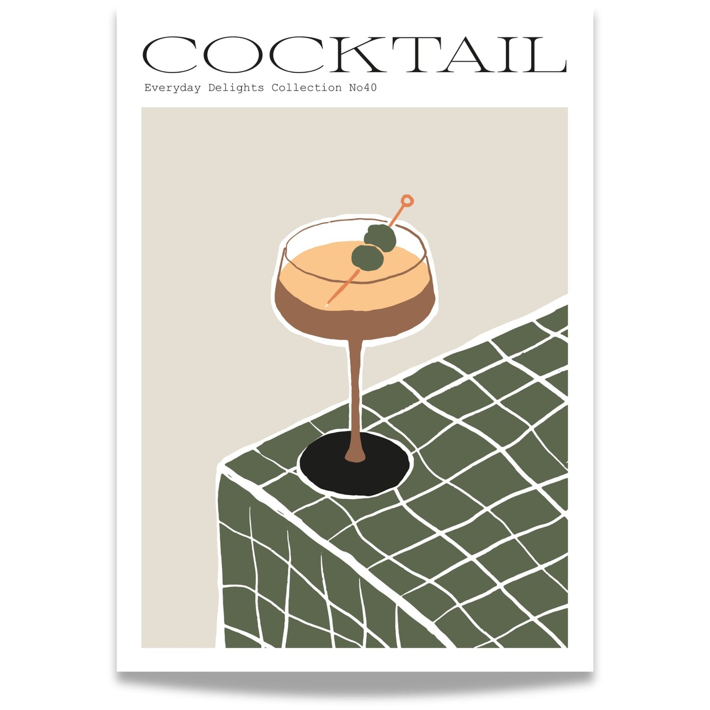 En sofistikert, nesten arkitektonisk vinkel på cocktailglass med oliven – minimalistisk og elegant.
