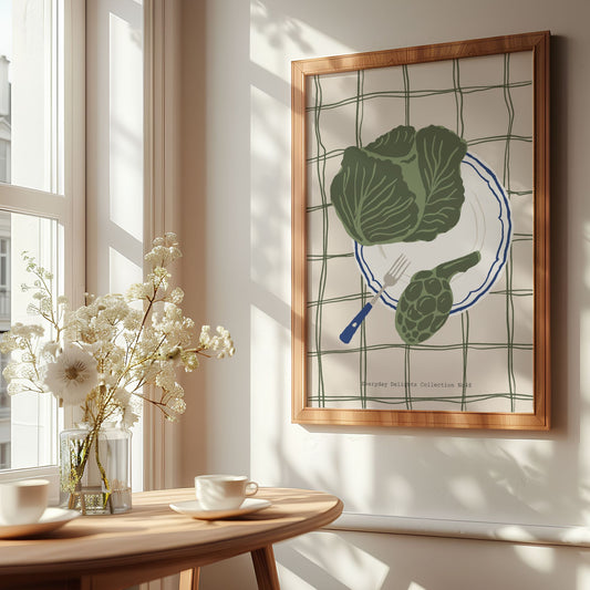 Everyday Delights No48 – Hodekål på tallerken – illustrert grønnsaksplakat med retrofølelse. Illustrasjon viser plakat i eik ramme.