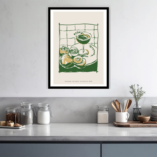 Drikke og frukt på kjøkkenbenk i kunstnerisk grønn strek – levende og rustikk. Illustrasjon viser plakat i sort ramme.