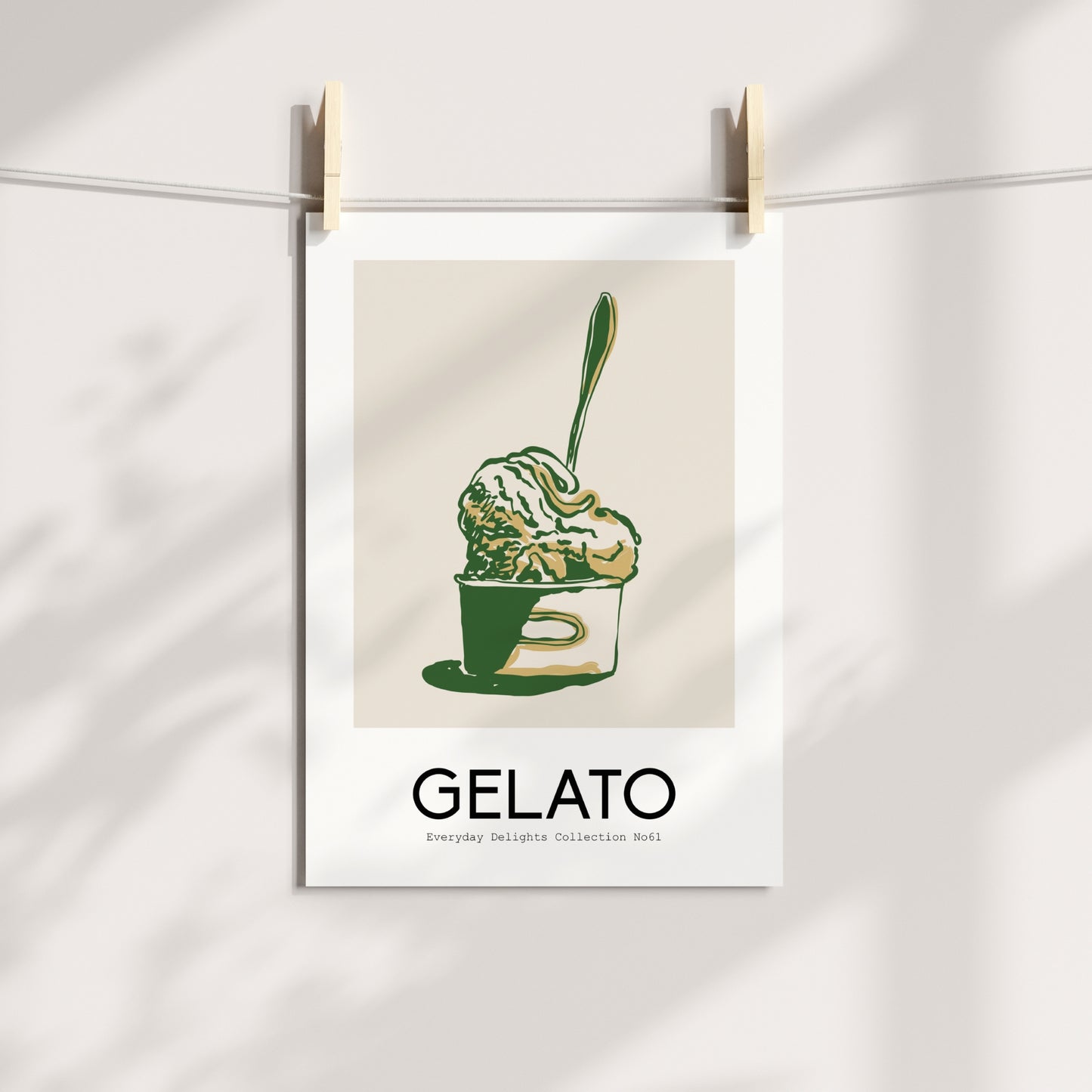 Klassisk grønn is i papirbeger med skje – teksten Gelato gir nostalgisk italiensk følelse. Illustrasjon viser plakat på print.
