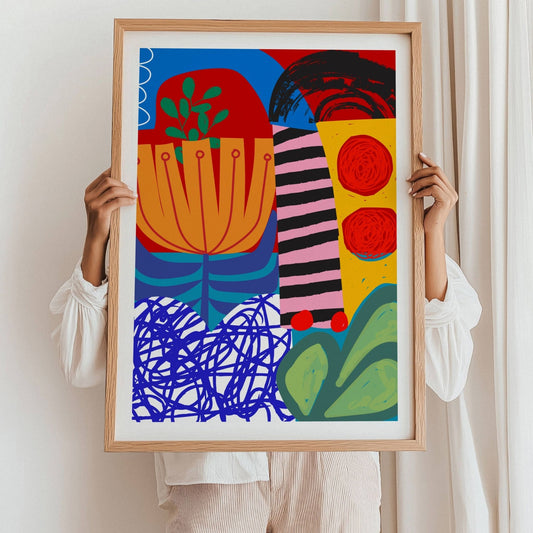 Funky Flora Fargerike Plakat er en leken og energisk plakatserie som hyller farger, former og kreativ frihet. illustrasjon viser plakat med hvit kantlinje i eik ramme.