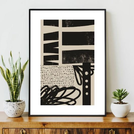 Geometric Art Shapes plakat kombinerer abstrakte geometriske former med minimalistiske linjer og dynamiske mønstre. Illustrasjonsfoto viser plakat i svart ramme.