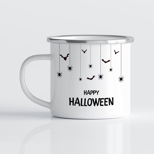 På dette emaljekruset finner du små spøkelser, gresskar, måner, flaggermus og stjerner i en energisk miks – perfekt for deg som elsker alt ved Halloween.