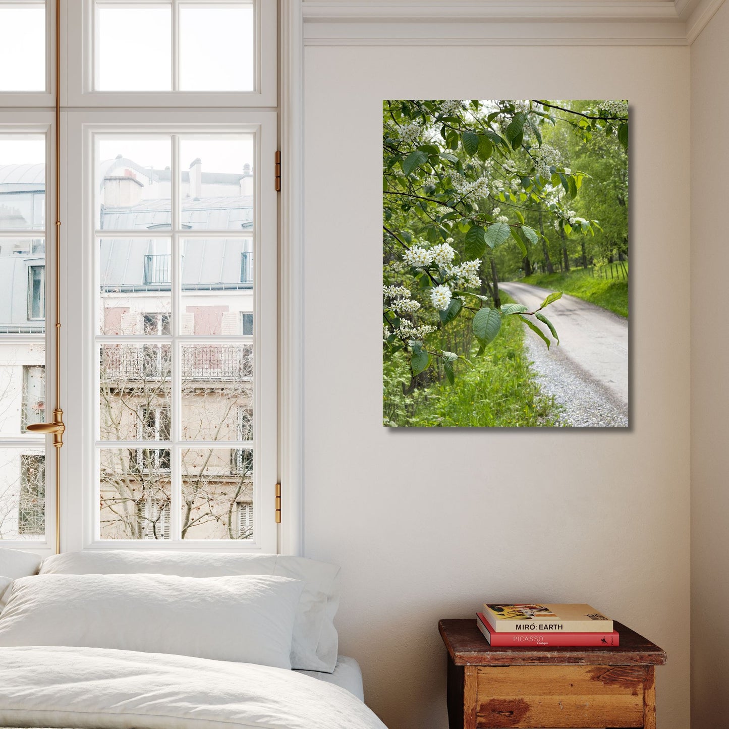 Heggens blomstring ved Eggevammen er et vakkert vårmotiv fra Steinkjer i Trøndelag. Illustrasjon viser motivet på lerret.