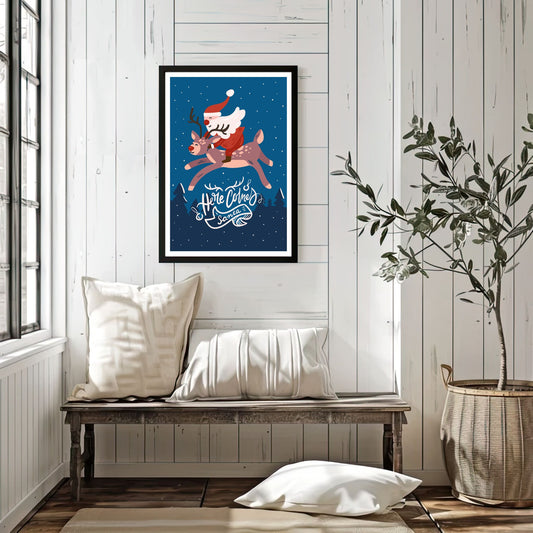 Med glade farger og en leken illustrasjon, sprer denne plakaten ekte julestemning og er perfekt for både barnerom og stue. illustrasjonsfoto viser plakat i sort ramme.