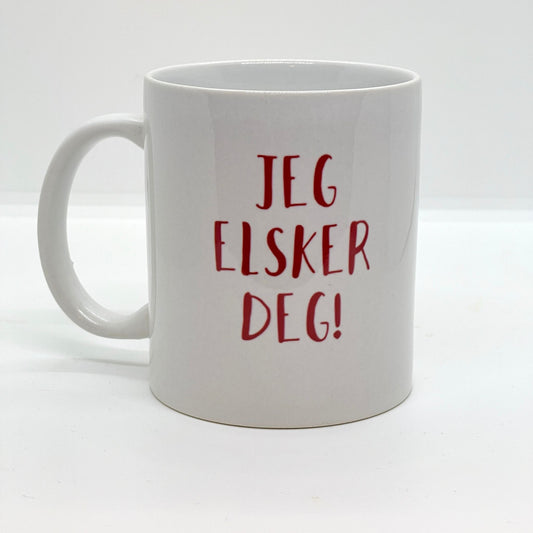 Med teksten Jeg Elsker Deg og et nydelig blomstermønster formet som et hjerte, er dette kruset en perfekt gave til en spesiell person i livet ditt.