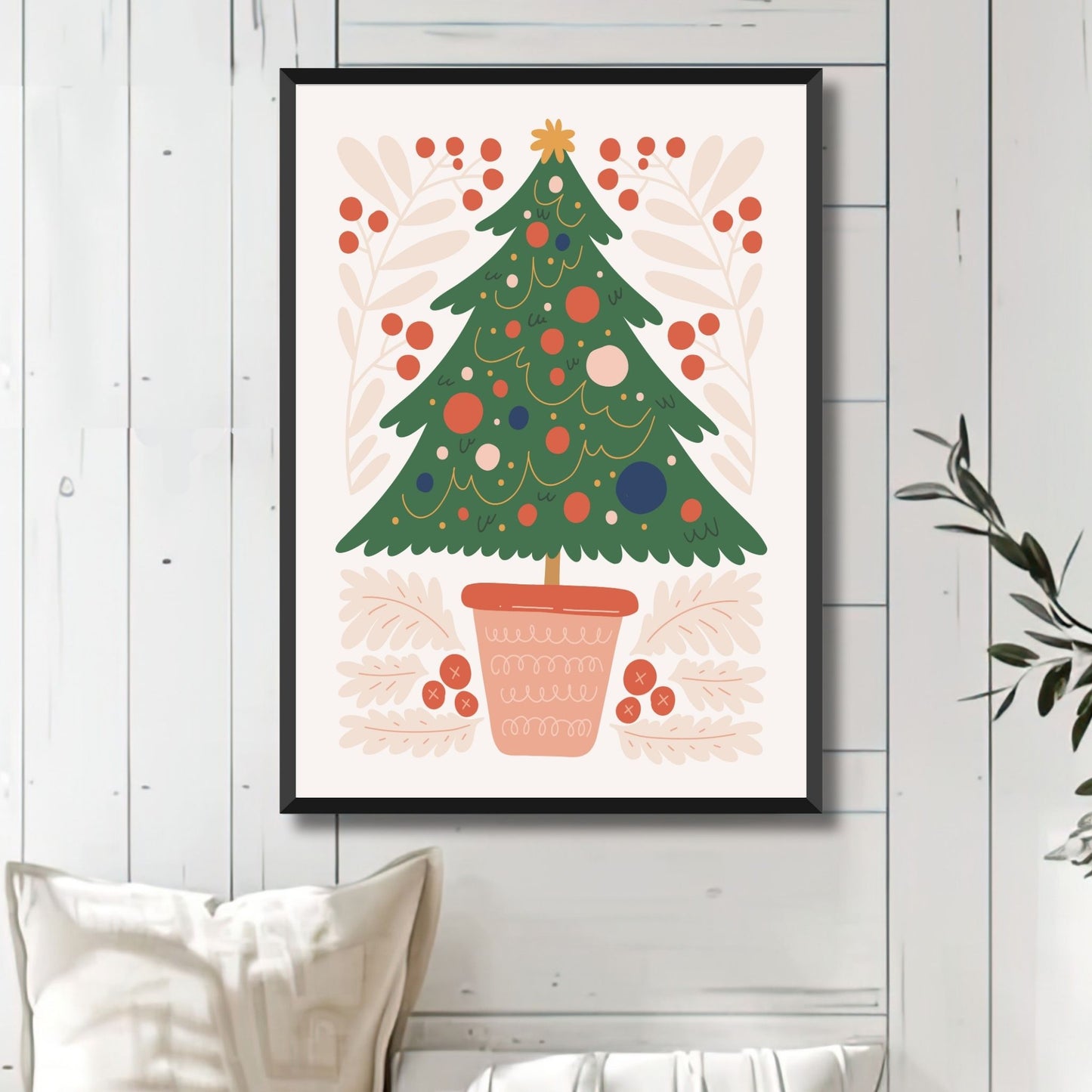 "Juletre i Potte" er en koselig plakat som viser et pyntet juletre stående i en potte, omgitt av bær og grener. Illustrasjonsfoto viser plakat i sort ramme.