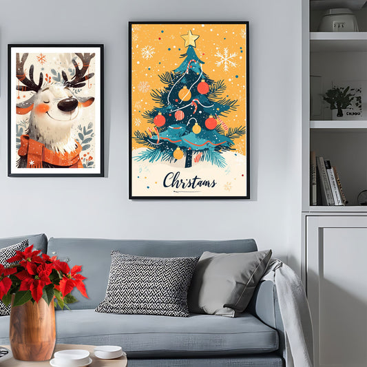 Skap en festlig atmosfære i hjemmet med vår "Klassisk Juletre" plakat og lerret – en fargerik og livlig illustrasjon av et pyntet juletre med stjerne på toppen og snøfnugg som danser i bakgrunnen. Illustrasjon viser motivet som plakat i ramme.