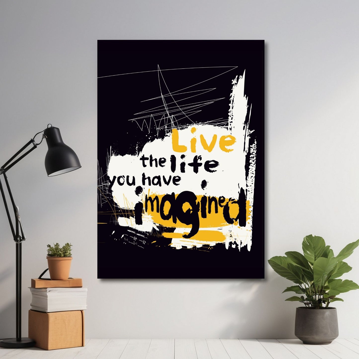 Dette unike motivet, med en grafisk graffiti illustrasjon av et hvitt dyrehode, fanger oppmerksomheten med sitt rå og kraftfulle uttrykk med den inspirerende setninger "Live the life you have imagined" Illustrasjonsfoto viser motivet på lerret.
