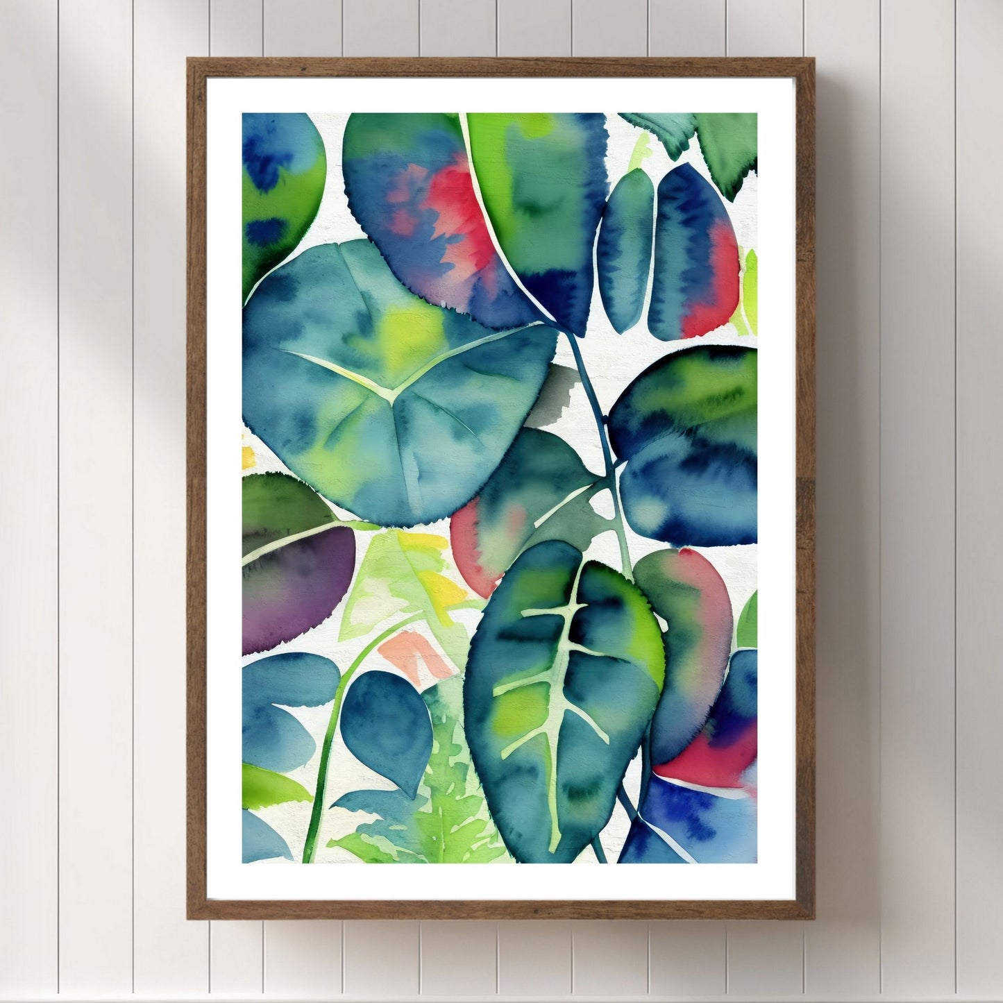 Unik grafisk akvarellen av fargerike Monstera blader som bringer liv, farge og naturlig skjønnhet inn i ethvert hjem. Illustrasjonsfoto viser motivet som plakat i brun ramme.