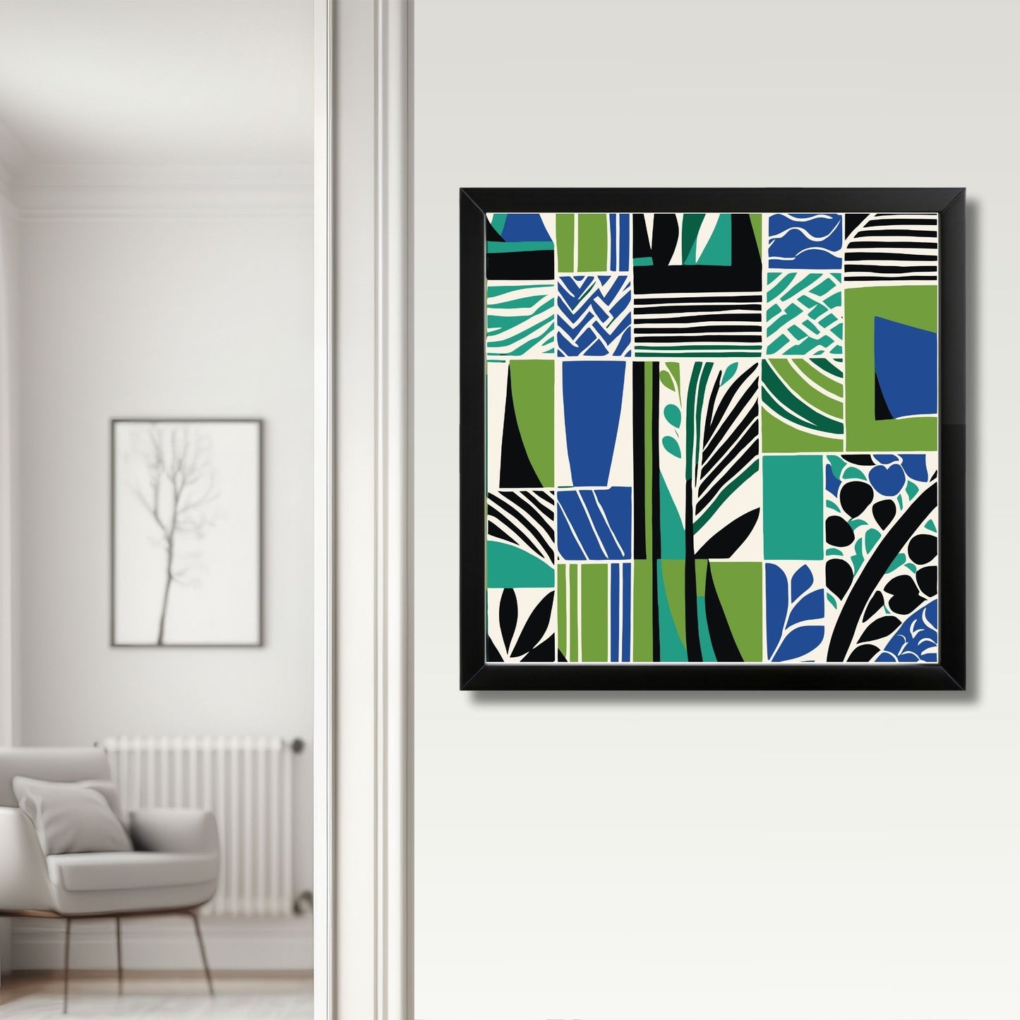 Dette kunstverket kombinerer abstrakte former og botaniske elementer i en dynamisk blanding av blå, grønne og svarte toner, perfekt for å skape et unikt fokuspunkt i ethvert rom. Illustrasjonen viser plakat i kvadratisk format uten hvit kant, i sort ramme.