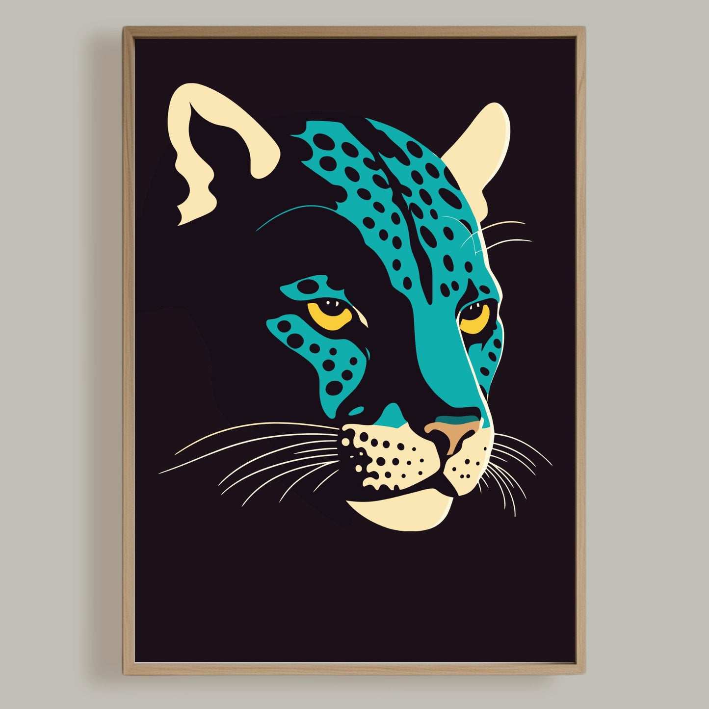 Neon Panter Plakat, et iøynefallende kunstverk som kombinerer dyremotiver med en moderne, grafisk stil. Illustrasjon viser plakat i eik ramme.