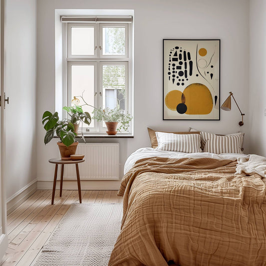 Nordic Elements – en abstrakt kunstplakat og lerretstrykk med en harmonisk komposisjon av former og teksturer. Illustrasjon viser motivet som plakat i en sort ramme.