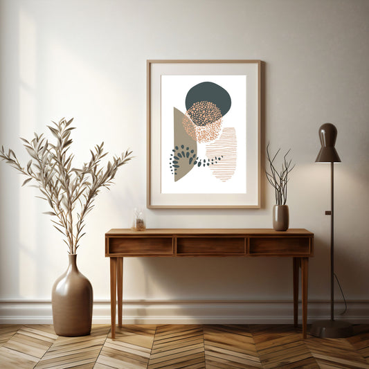 Gi hjemmet ditt et kunstnerisk løft med Organic Patterns – en abstrakt geometrisk plakat som kombinerer myke, organiske linjer og stiliserte former i jordnære toner. Illustrasjonsfoto viser plakat i lys ramme med passepartout.