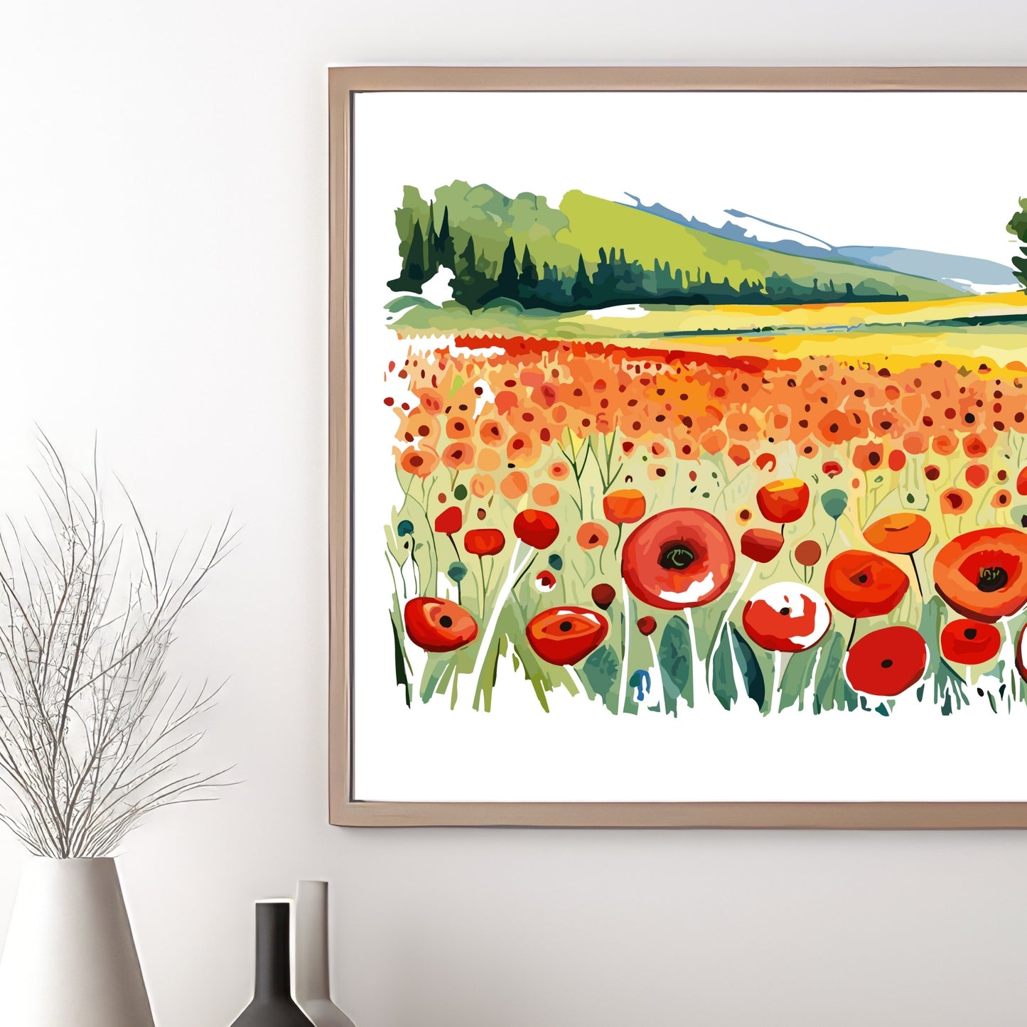 Forvandle ditt hjem med den sjarmerende skjønnheten av vår "Poppies Fields" plakat, en del av en eksklusiv serie grafiske akvarellmalerier. Illustrasjonsfoto viser motivet i en eikeramme.