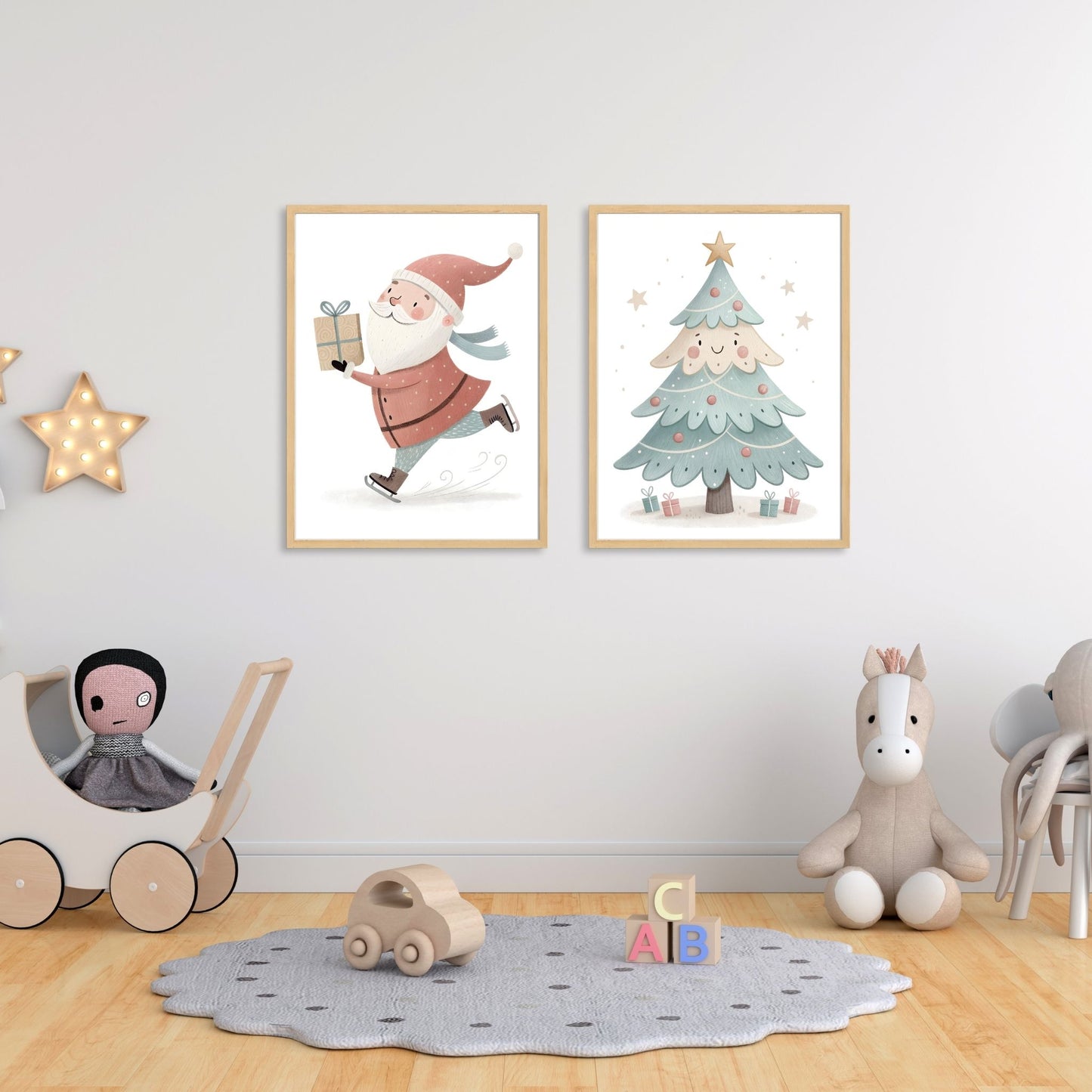 små julevenner – plakater av juletre og nisse på et barnerom