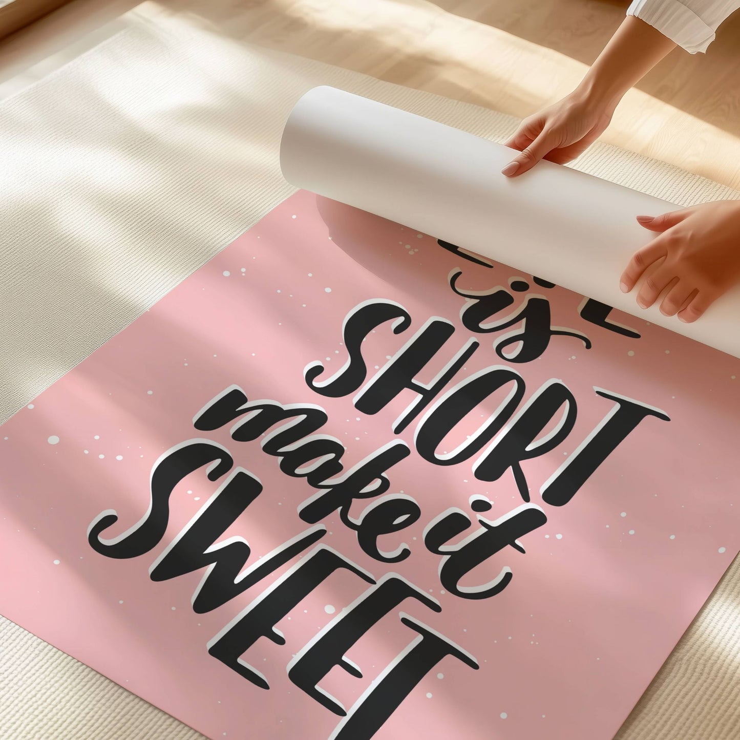 Sweet Life – en lekker, typografisk plakat som minner deg på å nyte livet og gjøre det søtt! Ikkustrasjon viser plakat på print.