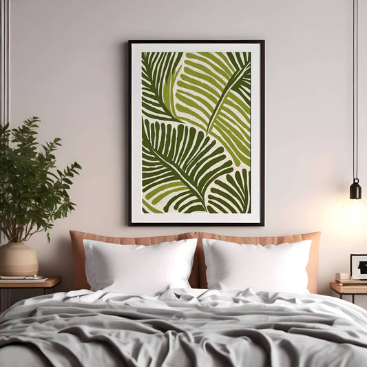 Frisk opp hjemmet ditt med Tropical Essence, en vakker botanisk plakat og lerret inspirert av frodige tropiske blader og naturlige grønntoner. Illustrasjon viser motivet med passepartout i sort ramme.