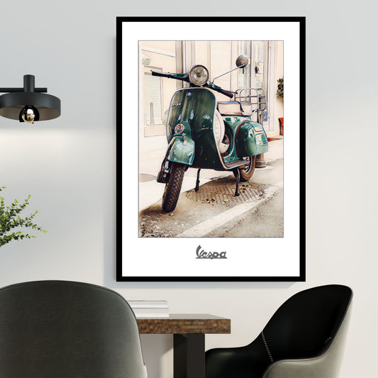 Grønn Vespa parkert foran en bygning i en gate i Italia. Tekstfelt nederst på plakat. Grafisk bearbeidet for å få et særpreg. Plakaten har hvit kantlinje.
