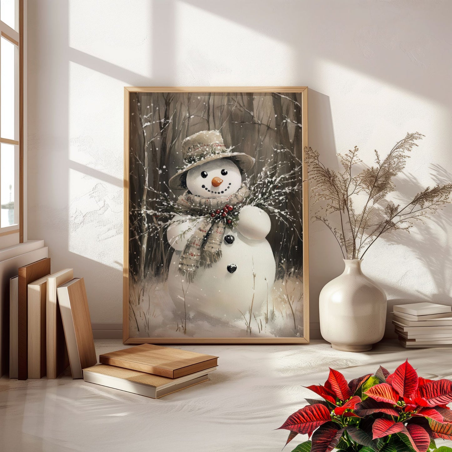 Snømann med hatt og skjerf står i snødekt landskap, omgitt av trær og vinterstemning. Illustrasjon viser plakat uten hvit kantlinje i eik ramme.