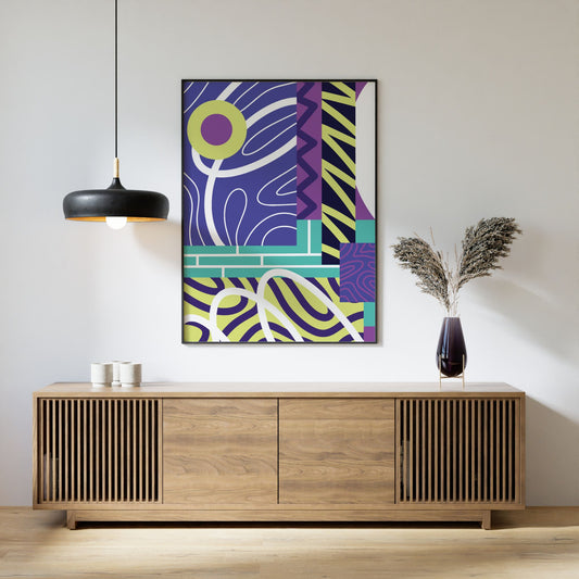 Graphic Pulse abstrakt plakat i sort ramme over moderne skjenk