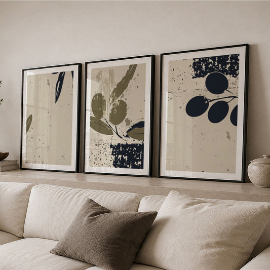 Olive Grove Art Trio med tre botaniske kunstplakater i moderne nordisk interiør