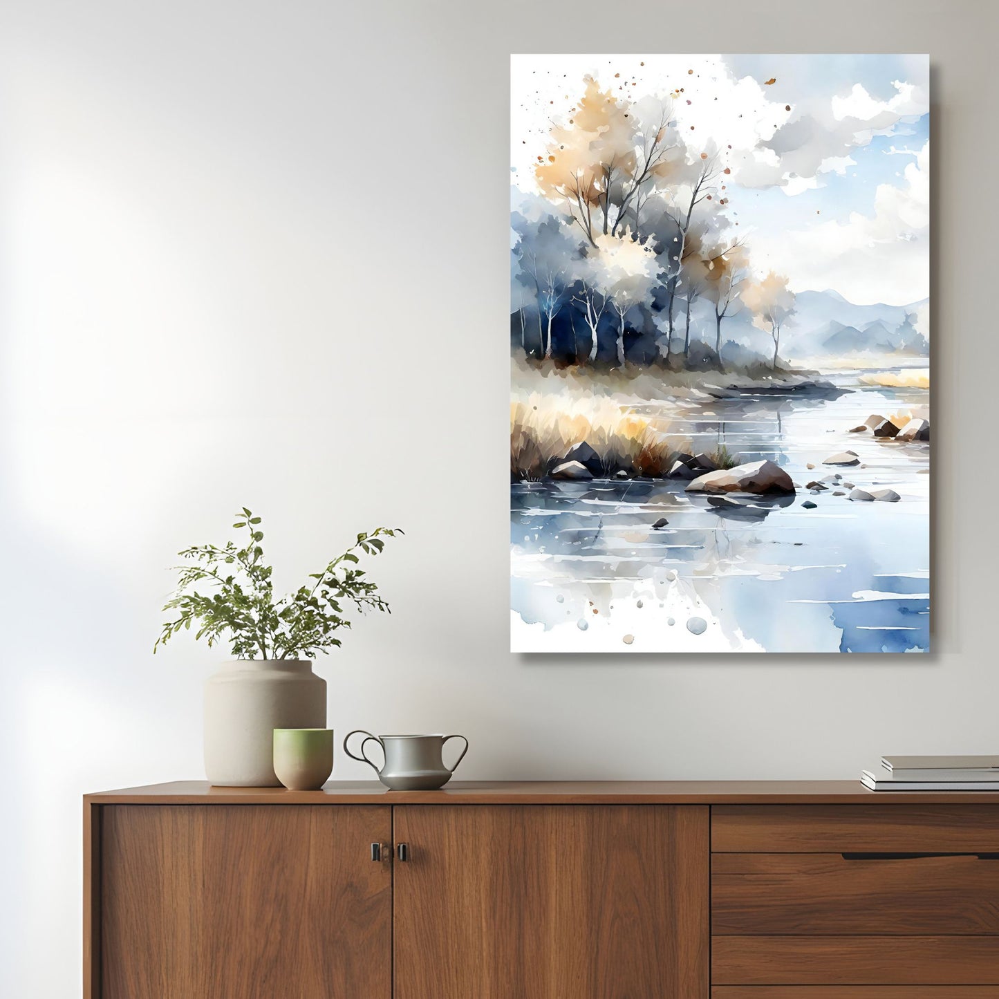 Vertikal akvarellillustrasjon av stille innsjø med trær, mykt lys og speilinger i dempede blå og naturtoner, nordisk stil. Illustrasjon viser motiv på lerret.