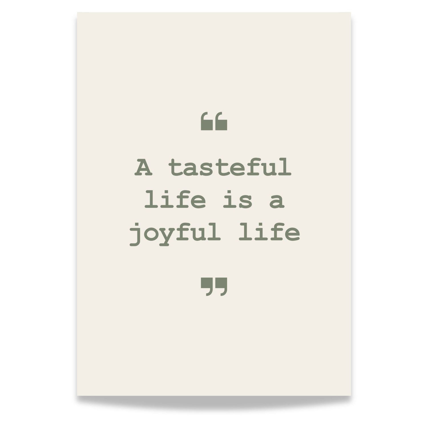 Rolig tekstplakat med sitat i dempede fargetoner og minimalistisk typografi, tilpasset nordisk interiør.