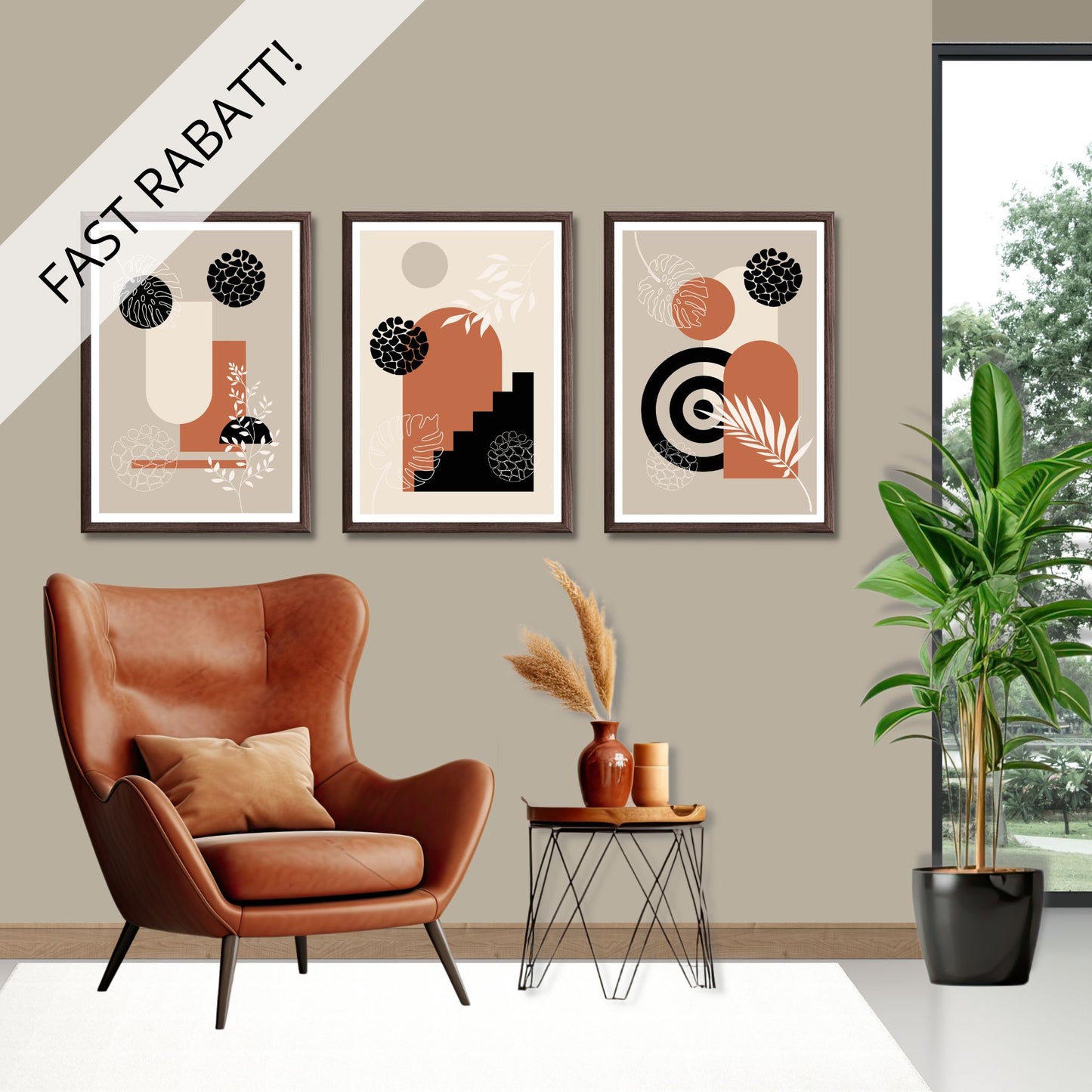 Abstract Shapes serie i sort, beige, rust og hvite fargenyanser. Fås som plakat og lerret. Illustrasjonen viser serien på en vegg i brune rammer.