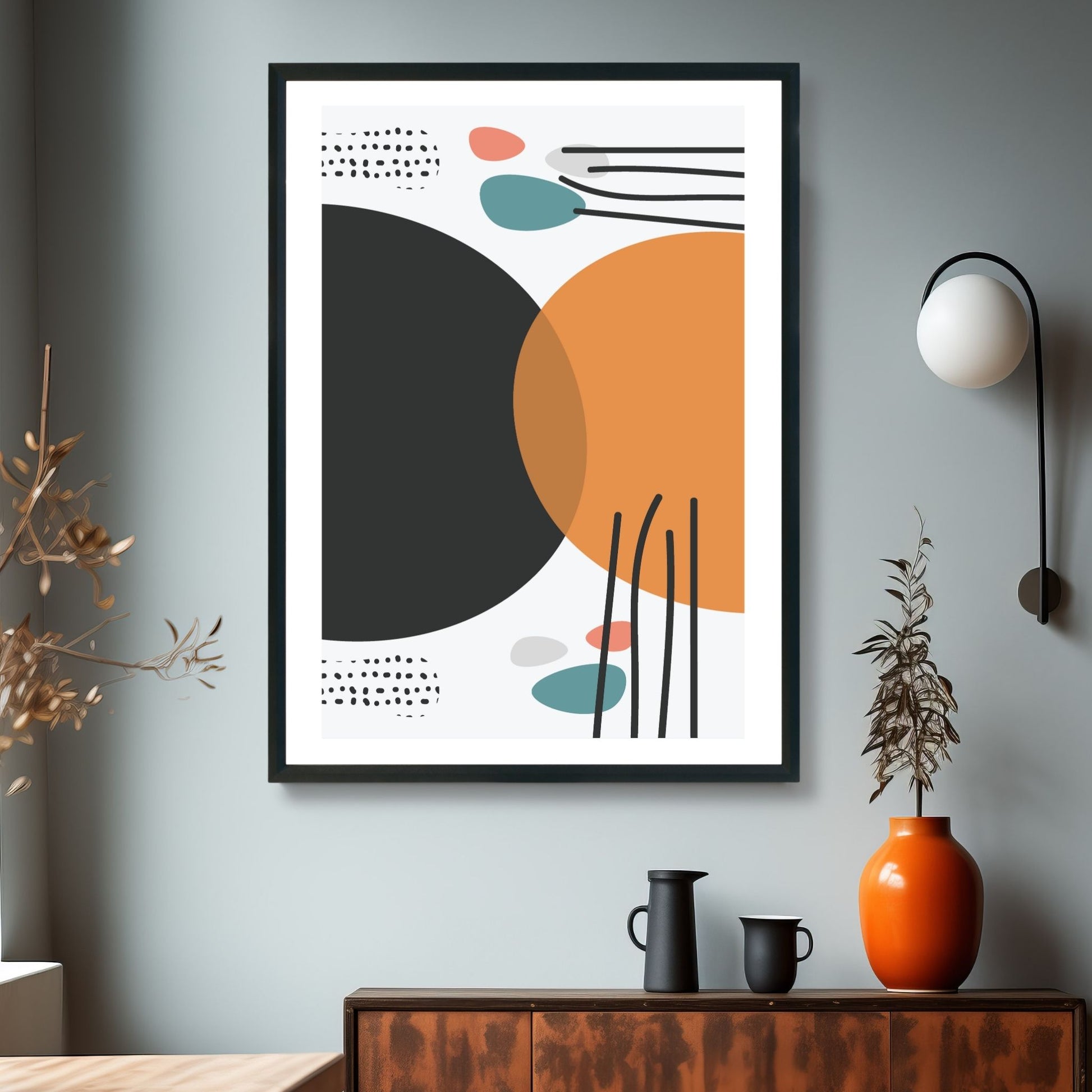 Grafisk motiv som viser et unikt og dynamisk arrangement av geometriske former og linjer, som skaper et visuelt slående bilde som vil fange oppmerksomheten til enhver besøkende. Illustrasjonsbilde som viser plakat i ramme på en vegg over et skap.