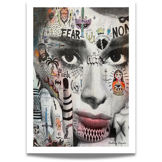 Illustrasjonen viser en paste up plakat av "Audrey Hepburn" .
