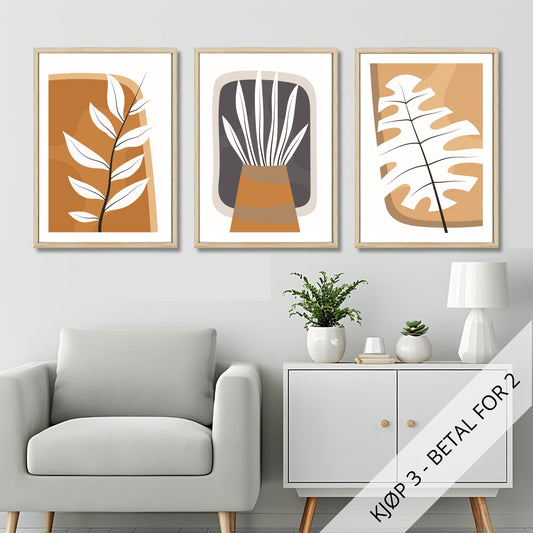 Oppdag skjønnheten i naturinspirert design med denne unike serien, Boho Wall Art. Denne tredelte plakat- og lerretsserien kombinerer stilrene botaniske motiver med nøytrale jordfarger som beige, hvitt, og oker. Illustrasjonsfoto viser motivenen som plakater i lyse rammer.