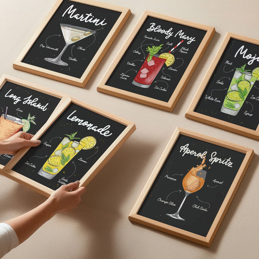 Gjør veggene dine mer smakfulle med våre Cocktail Plakater. Illustrasjon viser 6 motiv med mørk bakgrunn i rammer.