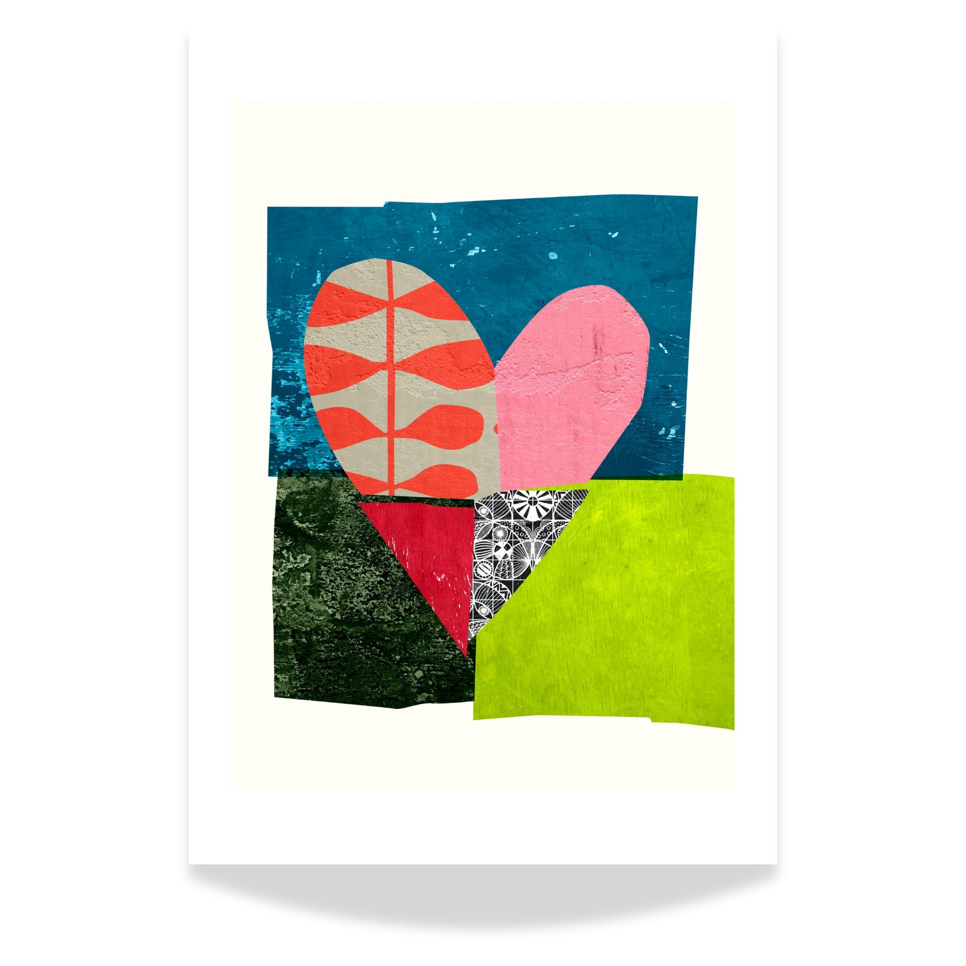 Colorful Heart Collage, en abstrakt plakat som kombinerer levende fargetoner og dristige former i et unikt hjerte-design..