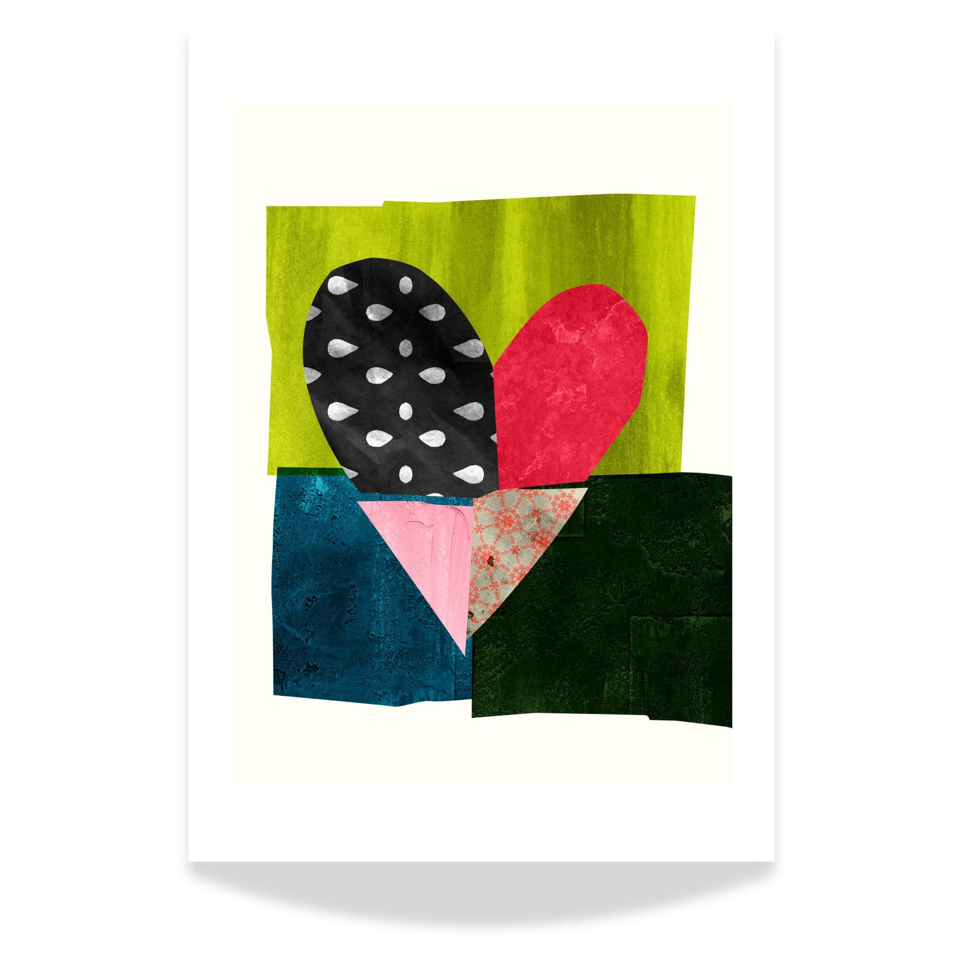 Colorful Heart Collage, en abstrakt plakat som kombinerer levende fargetoner og dristige former i et unikt hjerte-design.