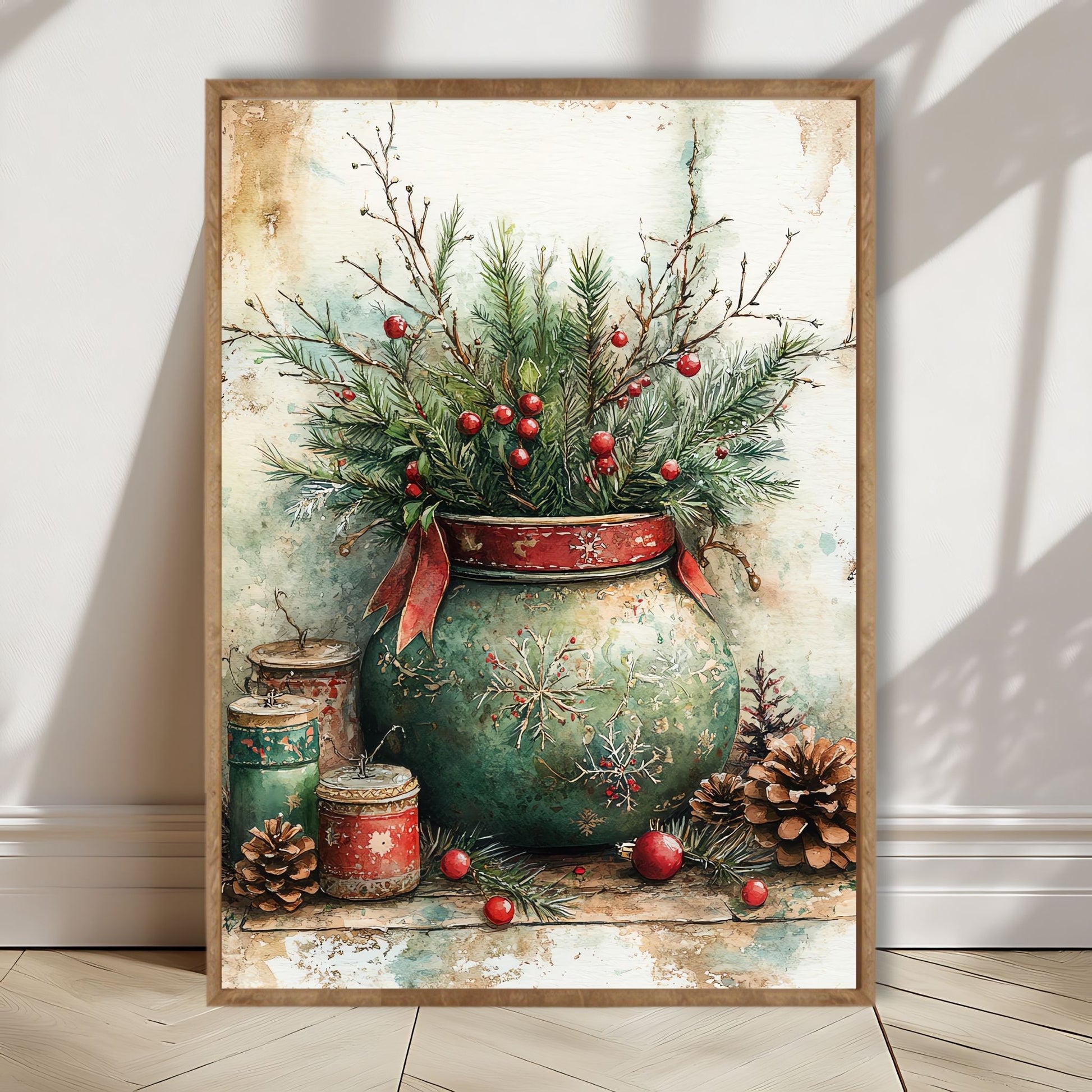Dette motivet viser en antikk julekrukke fylt med vintergrønt, røde bær og kongler, perfekt for å tilføre hjemmet et elegant og klassisk julepreg. Illustrasjon viser motivet som plakat i lys ramme.