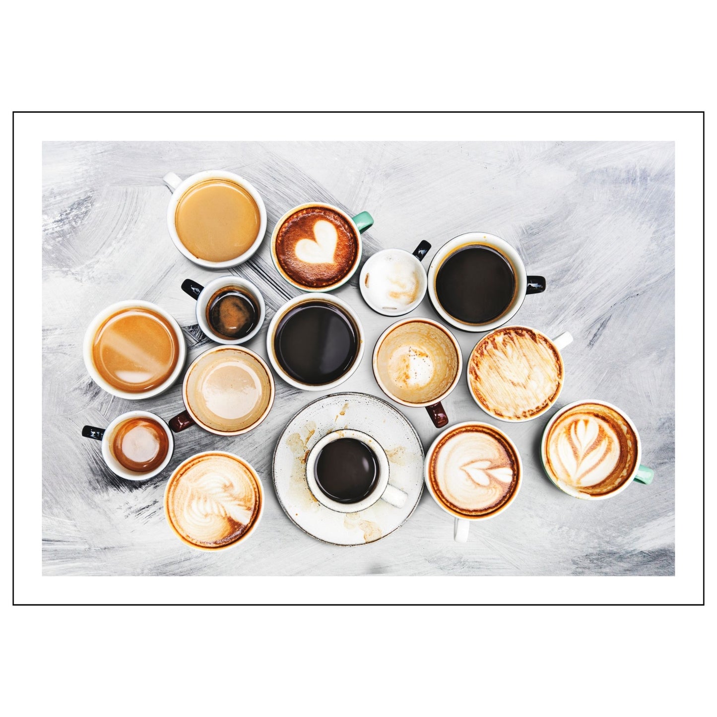 Dekorativ plakat av 15 ulike kpper kaffe som vil passe perfekt på en kjøkkenvegg. Plakaten har en hvit kant som gir bildet mer dybde og fremhever motivet.