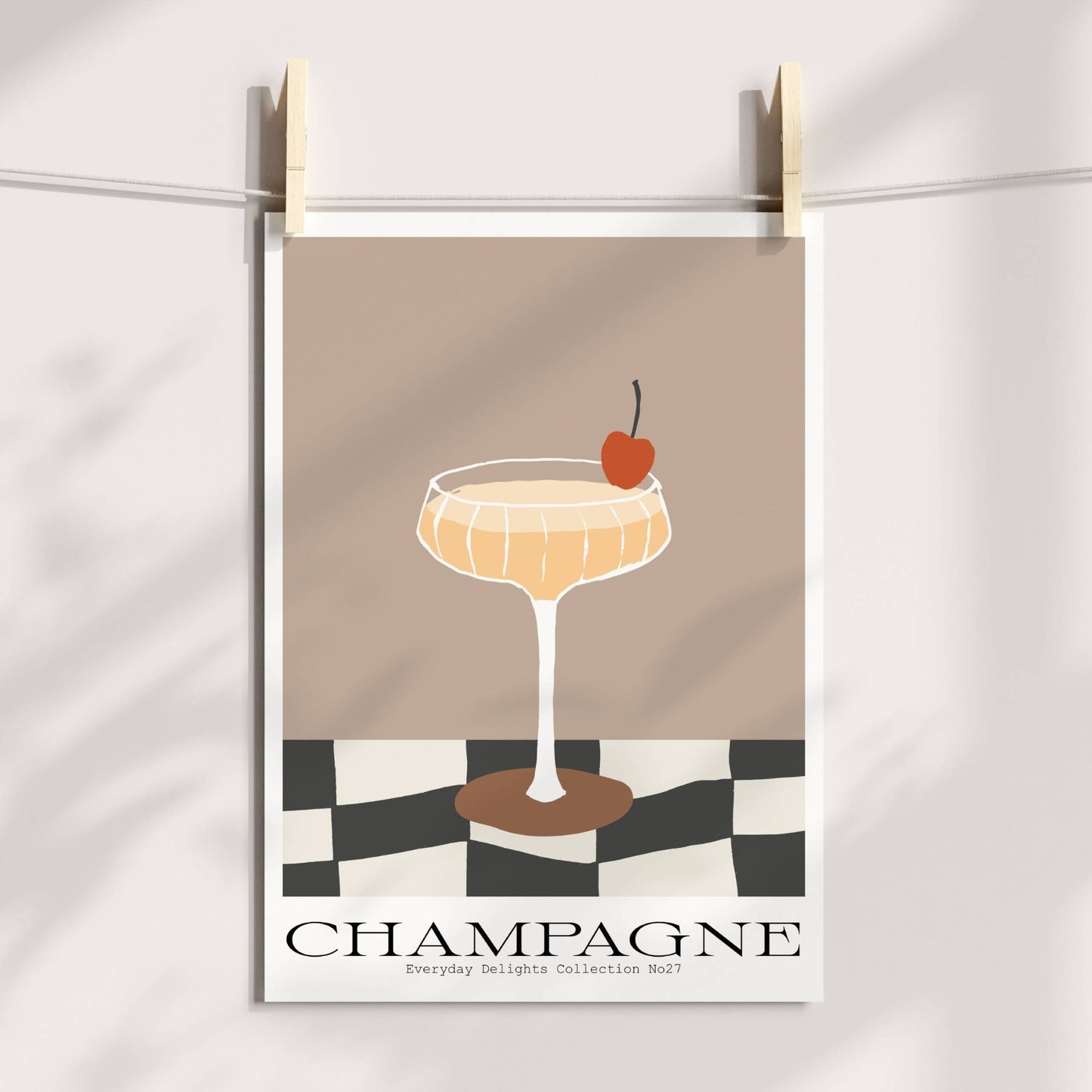 Sofistikert plakat med glass på flislagt underlag – minimalistisk og dekorativ barvegg-kunst - på print.