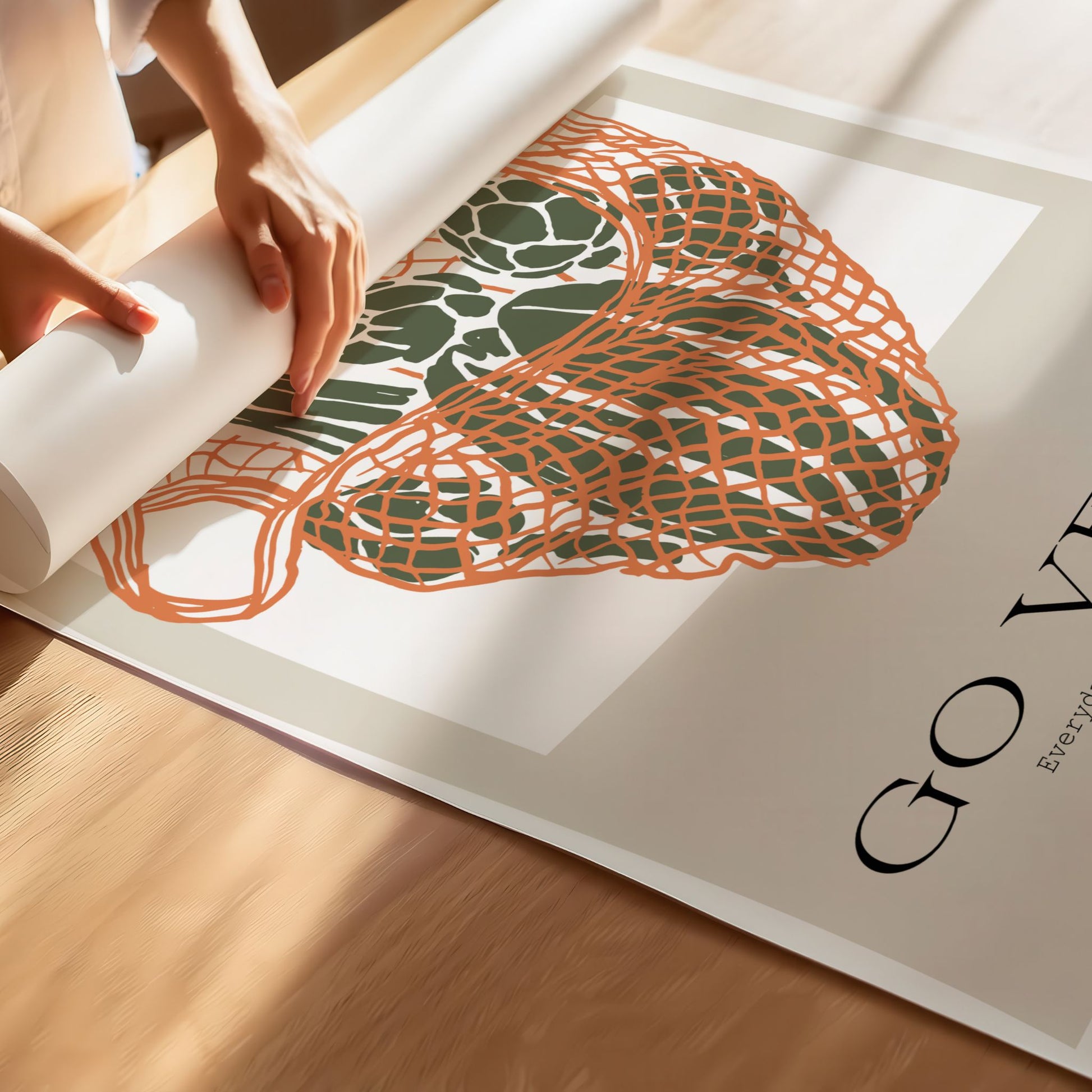 Friskt og bærekraftig motiv med grønnsaker i oransje nett – et stilfullt grønt statement. illustrasjon bviser plakat på print.