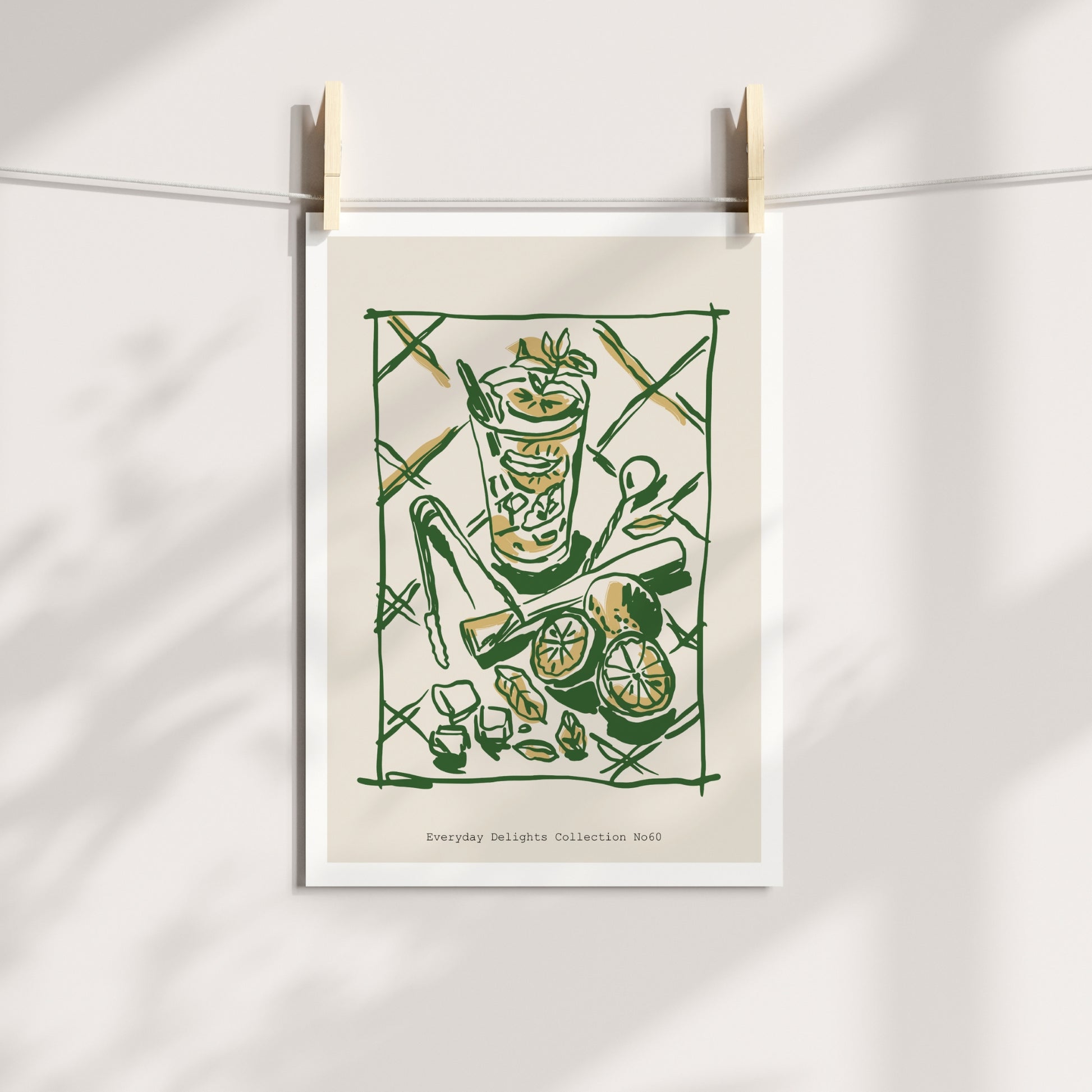 Et rikt motiv med cocktailglass, frukt og skje – grafisk og energisk oppsett. Illustrasjon viser plakat på print.