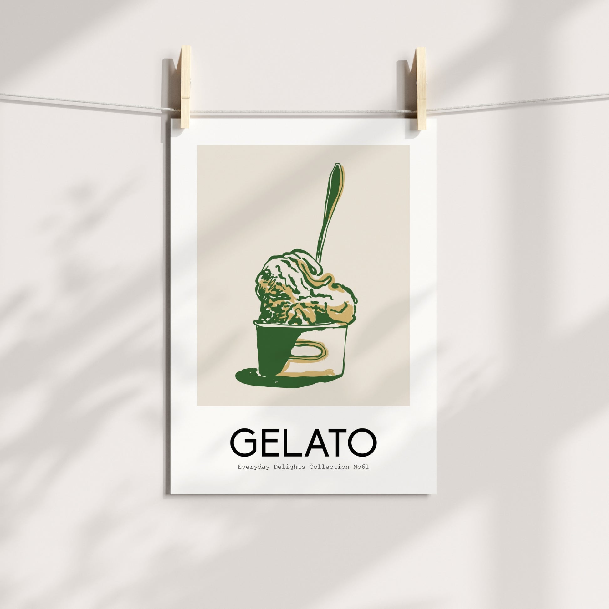 Klassisk grønn is i papirbeger med skje – teksten Gelato gir nostalgisk italiensk følelse. Illustrasjon viser plakat på print.