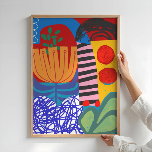 Funky Flora No1 er en plakat som feirer det lekne og det livlige – en eksplosjon av farger, former og florale uttrykk i moderne, grafisk stil. Illustrasjonen viser plakat uten hvit kant i eik ramme.