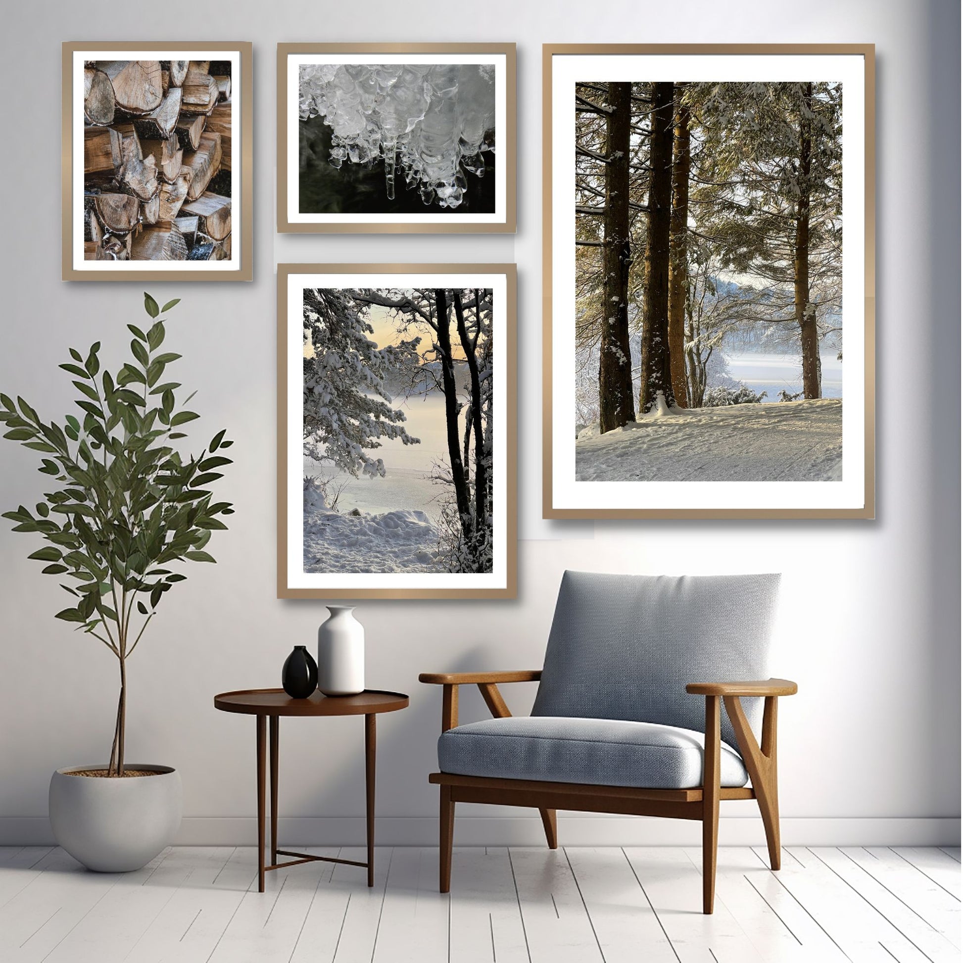 Lag en gallerivegg med vinterbilder. Galleri Vinter No1 består av 4 plakater eller lerret.  Illustrasjon viser gallerivegg med plakater.