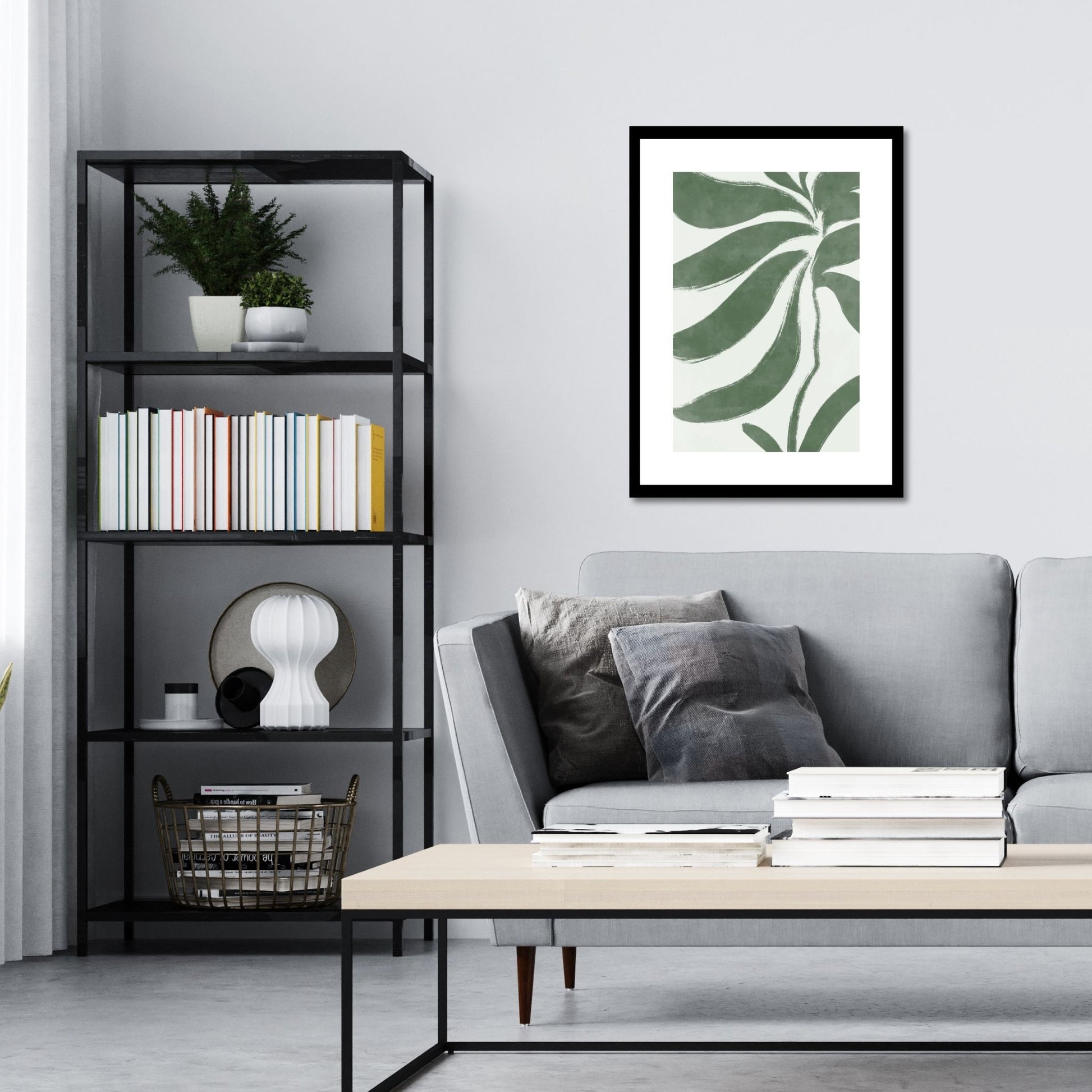 Green Abstract plakat. Med sine beroligende grønne toner og sofistikerte design, tilfører denne plakaten en følelse av ro og harmoni til ethvert rom. Illustrasjonen viser plakat i sort ramme på en vegg over en sofa.