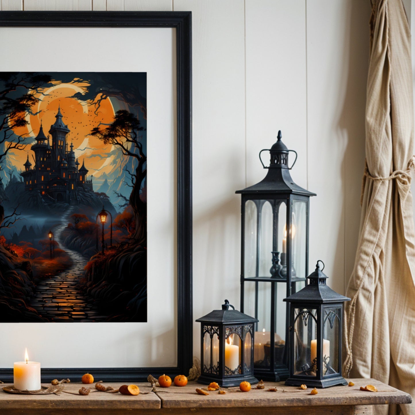 Creepy plakat med motiv av Halloween slott ved fullmåne. Illustrasjon viser plakat med passepartout i sort ramme.